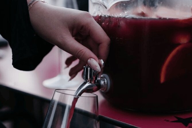 Barcelona Sangria & Salsa Dance Class with Bottomless Drinks - What Actually Happens in the 2-Hour Salsa Class