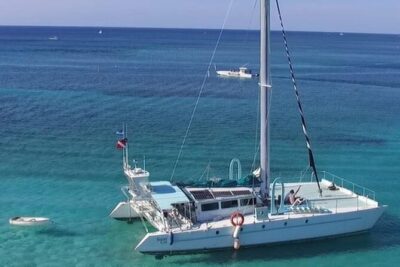 Catamaran Cruise, Open Bar, Food and Snorkeling - Cruising West Bay to West End: The Part That Feels Like a Vacation, Not Transit