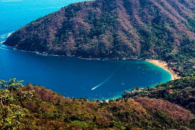 Catamaran Yelapa Beach Tour with Snorkeling, Food and Open Bar - Why this catamaran day feels complete