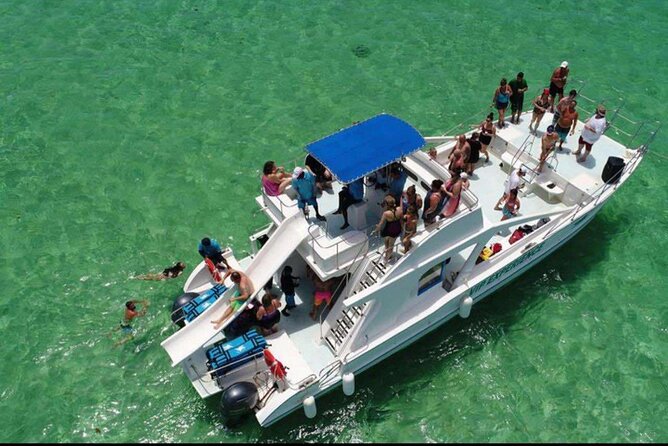 Hip Hop adult only Party Boat with Unlimited drinks and Sandbar - What makes this Punta Cana party boat worth your afternoon
