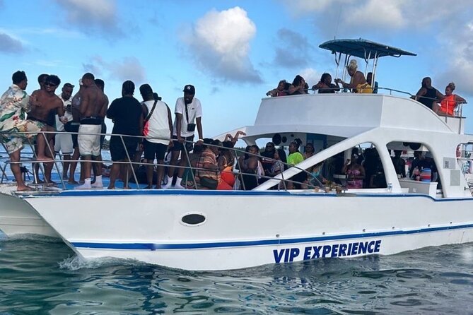 Hip-Hop Party Boat with Dj Live Adults Only and Unlimited Drinks - Group Size, Pace, and How to Have a Better Time