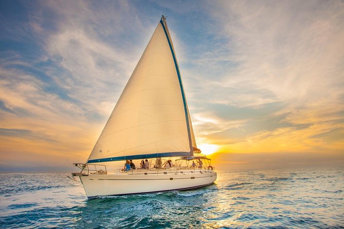 Los Cabos Luxury Sunset Sail with Light Appetizers and Open Bar - Light Appetizers: Enough to Snack, Not to Replace Dinner