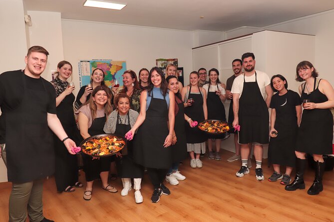 Paella Workshop with Bottomless Sangria in Central Madrid - The Paella Pan Lesson: Chicken, Seafood, and What Makes It Taste Right