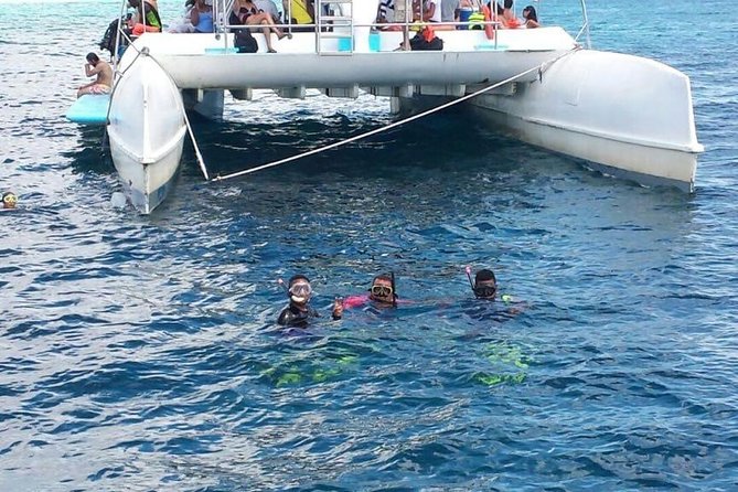 Party boat in Catamaran with Open Bar Only Adults + Snorkeling - Snorkeling + Natural Pool/Lagoon: What to Expect and How to Be Ready