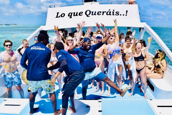 Private Catamaran Cruise with Slide & unlimited drinks - Natural Pool and Beach Time: Clear Water, Swimming, and Real Downtime