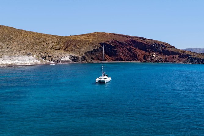 Private Luxury Caldera Cruise with a rich BBQ meal and Open Bar! - Price and Value: What $577.97 Per Person Really Buys