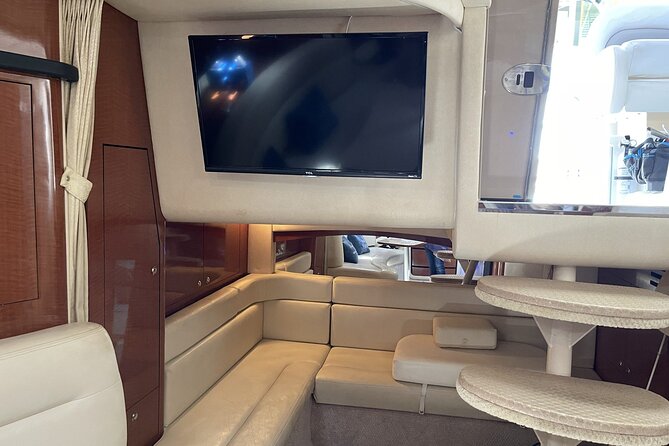Private Yacht in Punta Cana, Unlimited Drinks and HipHop Music - Meeting Point at Soles Beach Club: How to Start Smoothly