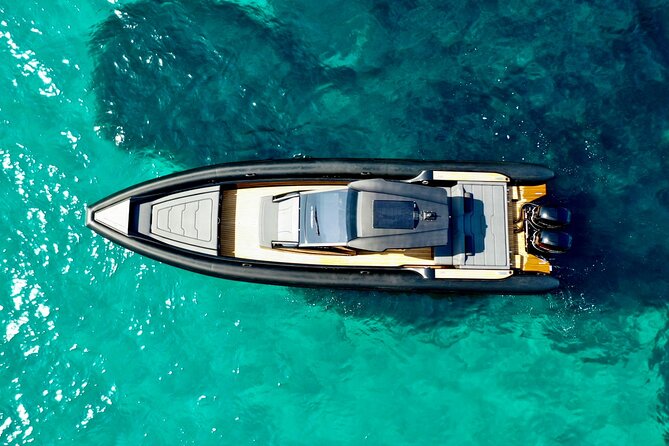 Santorini Caldera: Private Cruise with Speed Boat & Open Bar - Red Beach: The Caldera Stop That Feels Like a Postcard