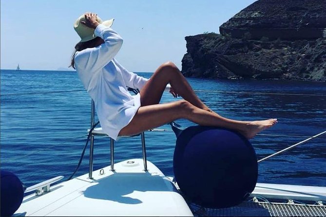 Santorini Platinum Catamaran Cruise with Meal, BBQ and Open Bar - Open bar: what unlimited really feels like