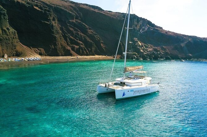 Santorini Private Catamaran Cruise with BBQ, Open Bar & Transfers - Palea Kameni hot springs: the natural spa moment (and why timing matters)