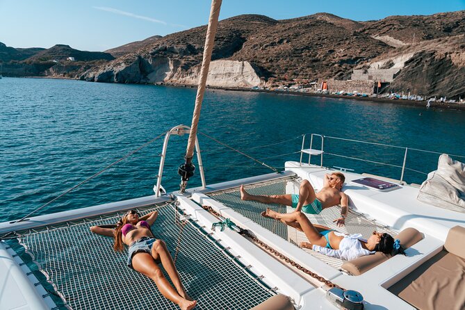 Santorini Sunset Sailing Cruise: Dinner, BBQ, Open Bar, Transfers - Price and value: $133.08 for a full evening plan