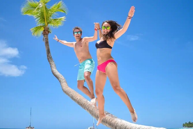 Saona Island Tour From Santo Domingo with Lunch, Open Bar, Pickup - Bayahibe and the Natural Pool Boat Ride: Water Time First