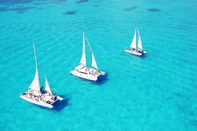 Snorkeling Adventure at Isla Mujeres Includes Lunch and Open Bar - Private Beach Club Lunch: Buffet Setup and the Open Bar Reality