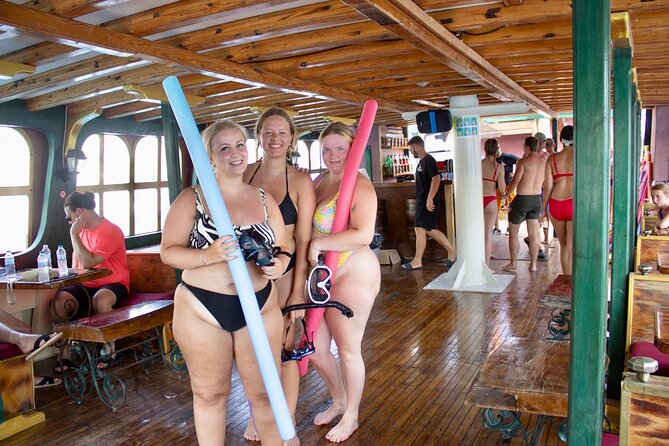 Sun & Sea 6 Hour All Inclusive Swimming Cruise with Greek BBQ & Unlimited Drinks - Food Flow and the Snack Timing That Keeps the Day Easy