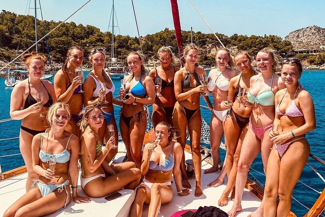 Sunset Cruise in Rhodes with unlimited drinks & snacks - Staff and service: the Theodore factor