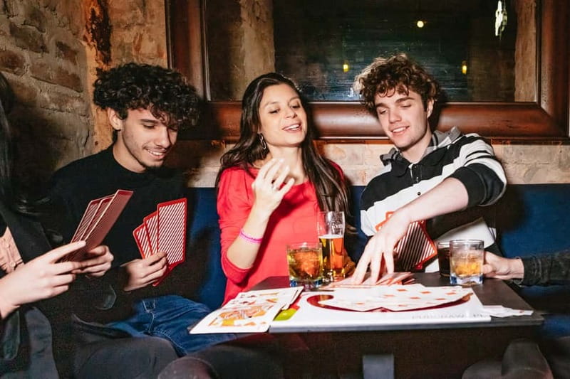 Warsaw: Pub Crawl with Optional 1-Hour Open Bar - Meeting at Makulatura Club: where to stand and what to look for
