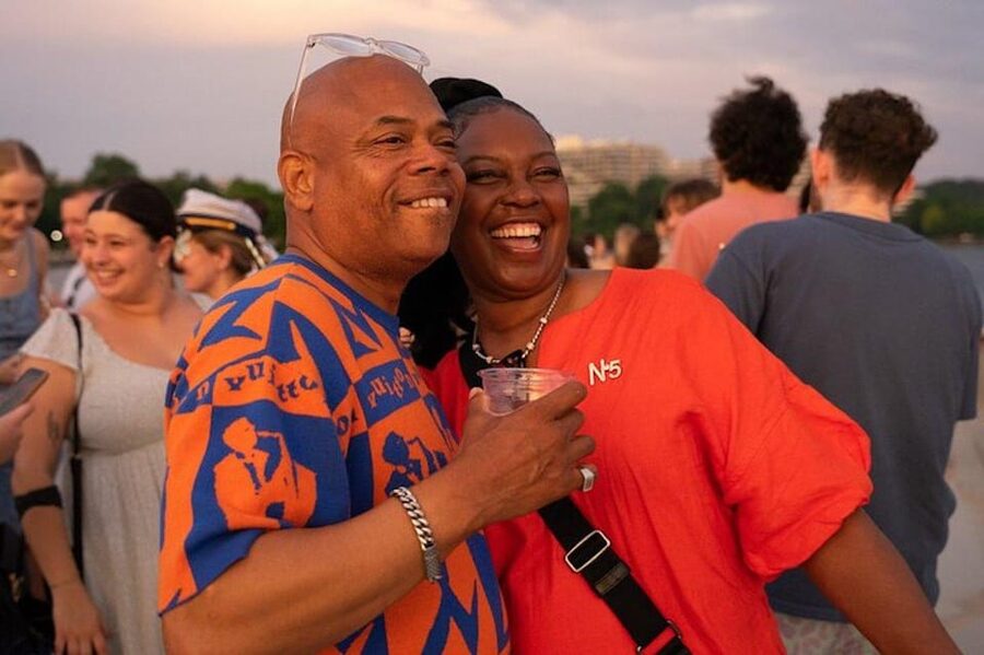 Washington DC: Sightseeing Brunch Cruise with Open Bar - Boarding the double-decker yacht: space for photos and comfort tradeoffs