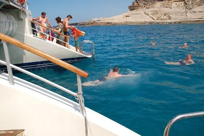 Western Tenerife Cruise with Lunch and Open Bar - Crowds, Sunbeds, and the “Comfort Tax”