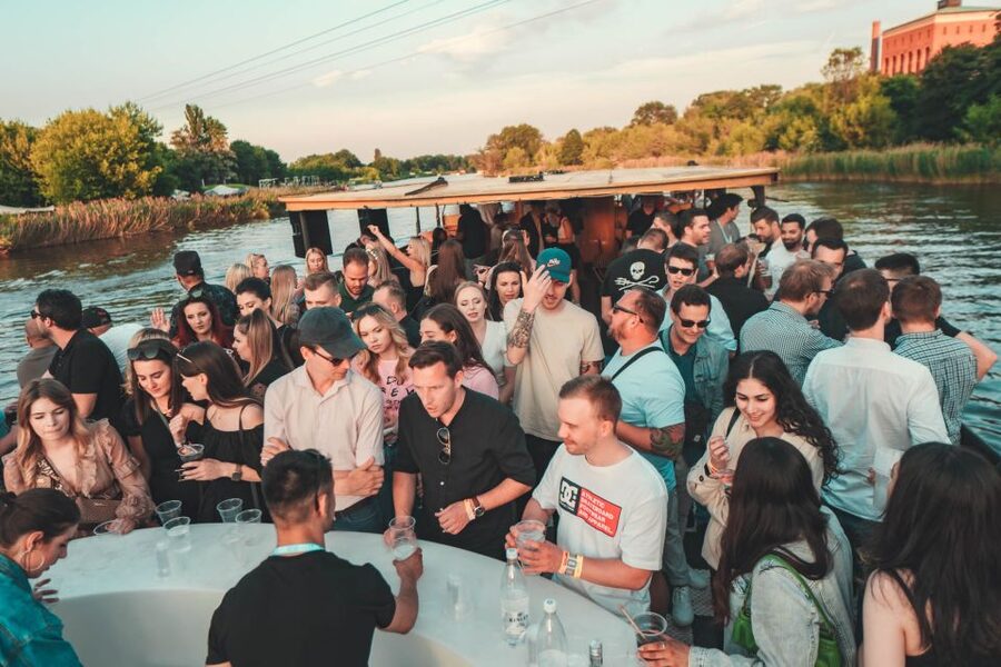 Wroclaw: Oder River Boat Party with Unlimited Drinks - Key things to know before you go
