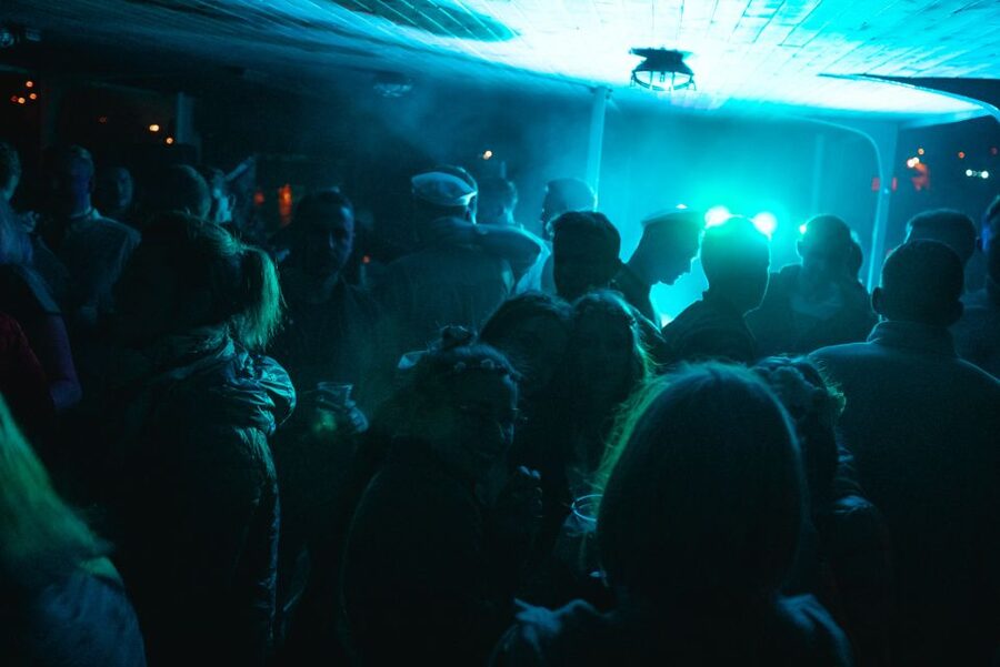 Wroclaw: Oder River Boat Party with Unlimited Drinks - After-Party Pub Crawl: Free Entry, Welcome Shots, and Club Vibes